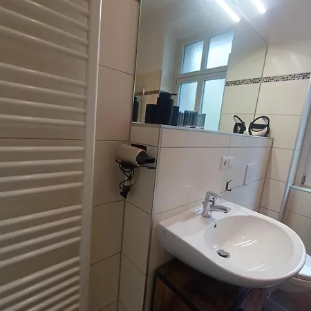 Elbsuite 3 Raum, 70qm, Altstadt Und Neustadt 10 Minuten Zu Fuss * Dresden