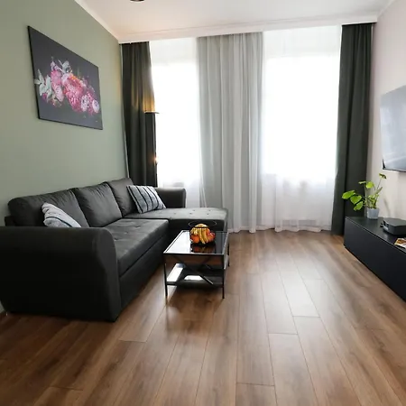 Apartment Elbsuite 3 Raum, 70qm, Altstadt Und Neustadt 10 Minuten Zu Fuss