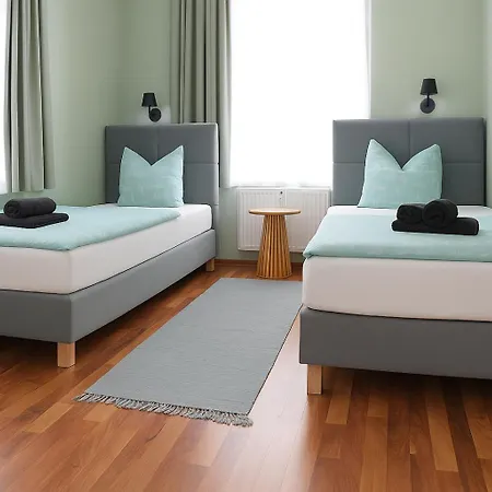 Elbsuite 3 Raum, 70qm, Altstadt Und Neustadt 10 Minuten Zu Fuss *