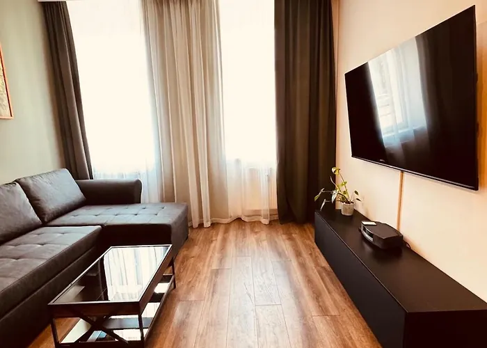 Elbsuite 3 Raum, 70qm, Altstadt Und Neustadt 10 Minuten Zu Fuss
